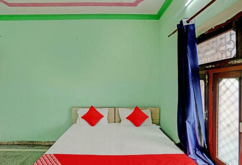 חדר קלאסי לשלושה, Oyo Flagship Veer Guest House