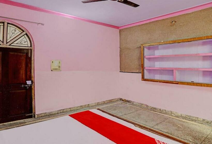 חדר קלאסי לשלושה, Oyo Flagship Veer Guest House