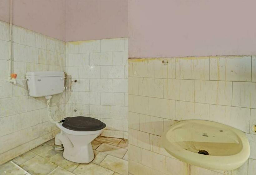 חדר קלאסי לשלושה, Oyo Flagship Veer Guest House