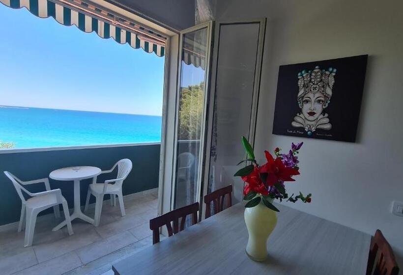 オーシャンビューの1ベッドルームデラックスアパート, La Casa Del Mar Cefalù