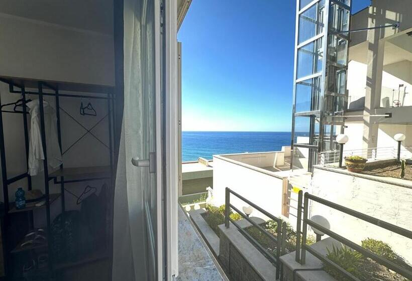 スーペリアスタジオ, La Casa Del Mar Cefalù