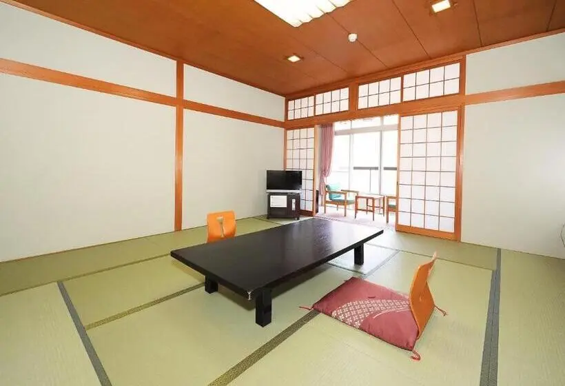 エコノミー4人部屋, 多武峰観光ホテル