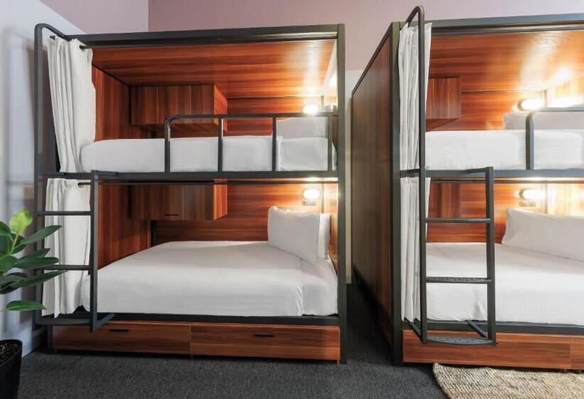 Кровать в Общей Комнате, Selina Central Melbourne