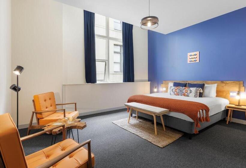 Семейный Номер, Selina Central Melbourne