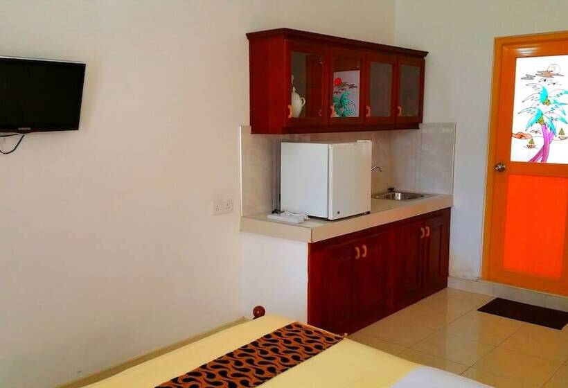 חדר דלוקס, Holiday Fashion Inn