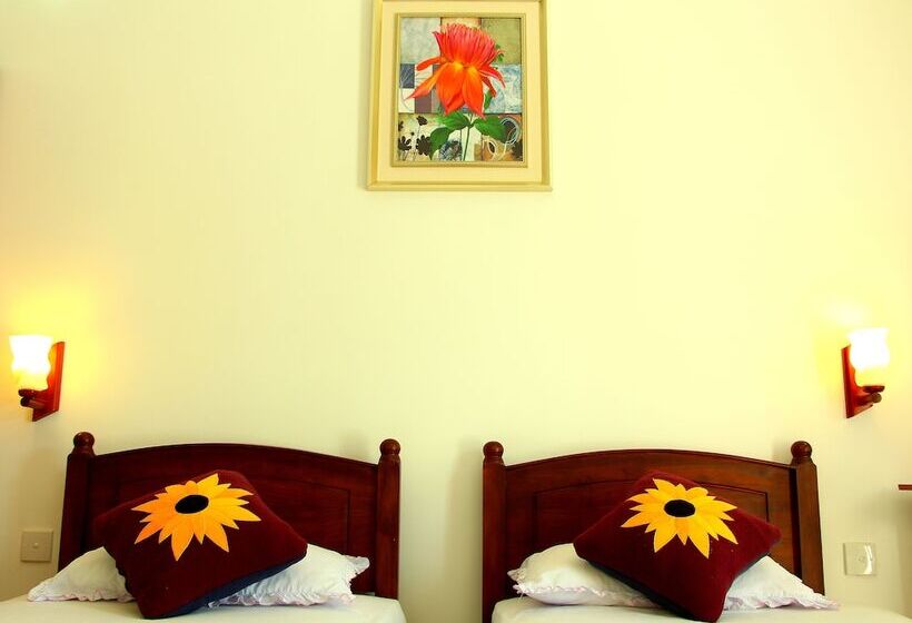 חדר דלוקס, Holiday Fashion Inn