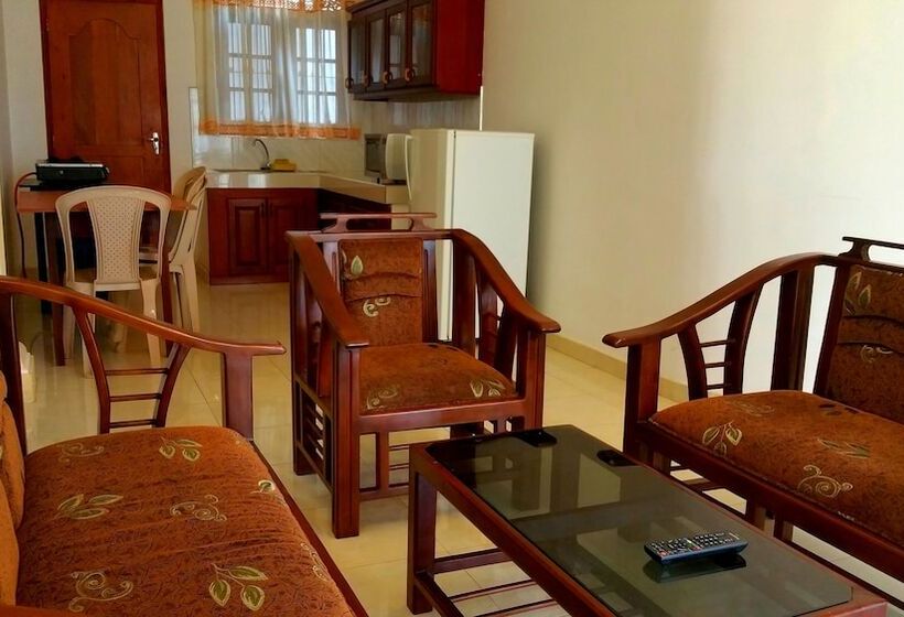 דירת שני חדרים, Holiday Fashion Inn