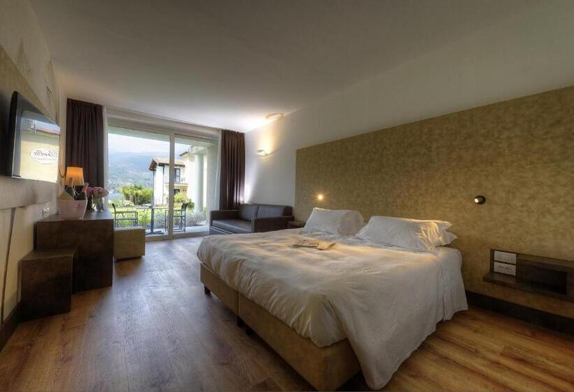 Четырехместный Номер Deluxe, Bella Hotel & Restaurant With Private Dock For Mooring Boats