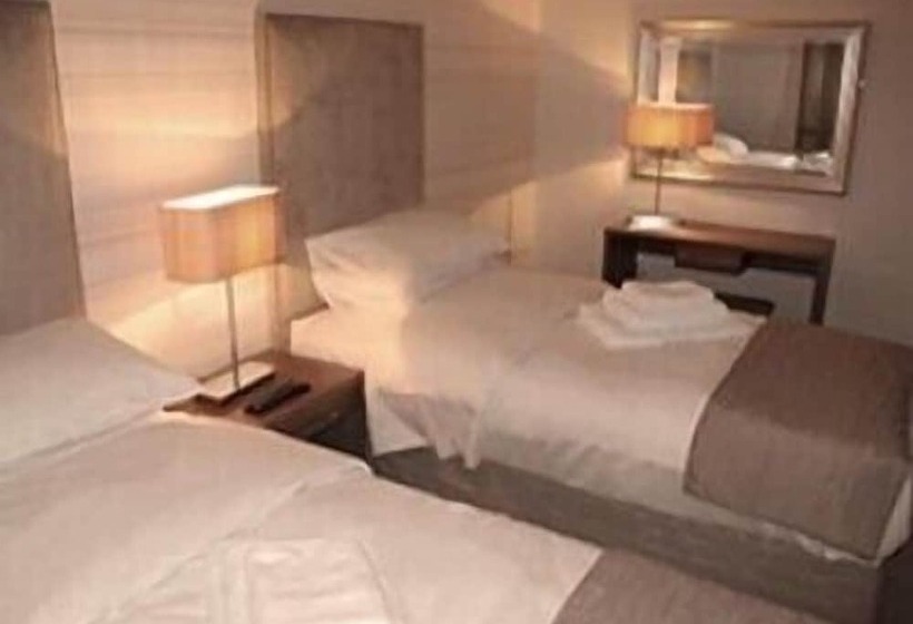 패밀리 룸, Mccafferty S Guesthouse Ilford