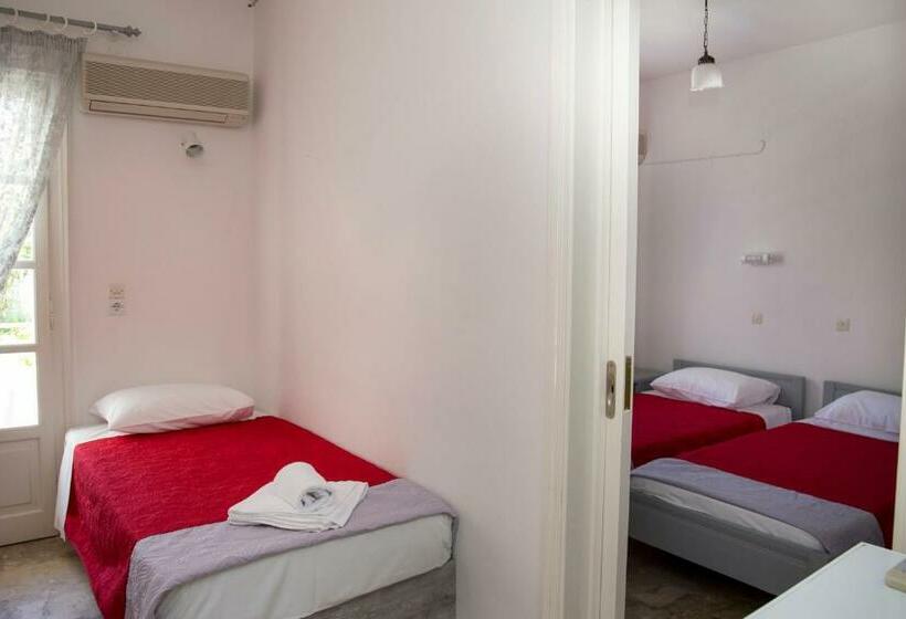 חדר סטנדרט לארבעה, Bay's