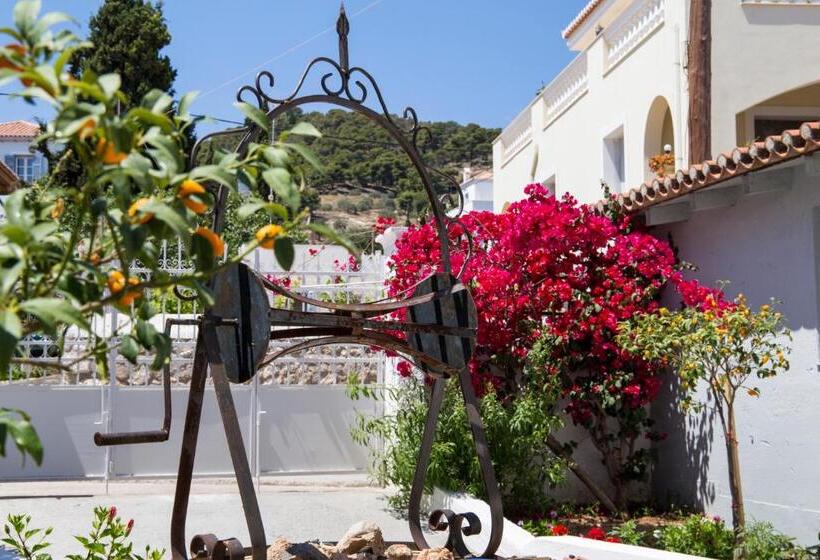 חדר סטנדרט לארבעה, Bay's