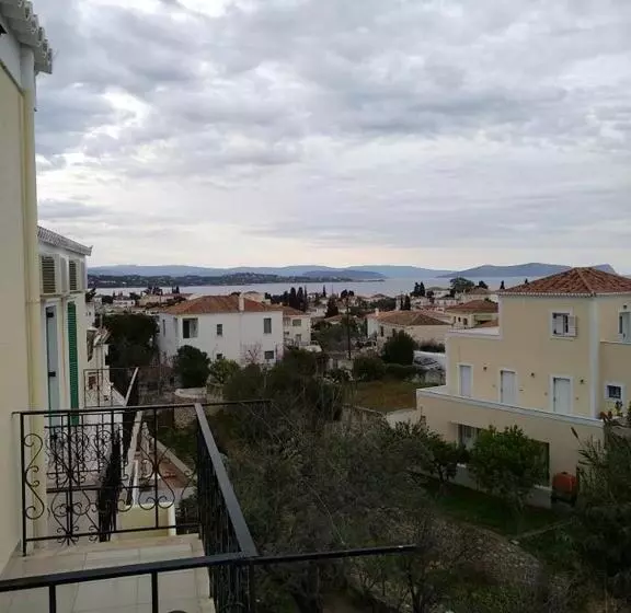 Chambre Supérieure, Bay's