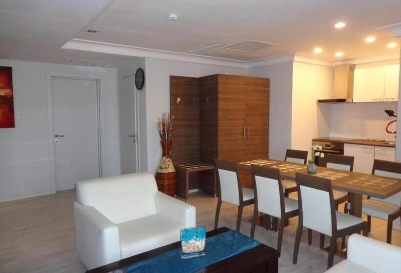 سوییت, Benin Royal