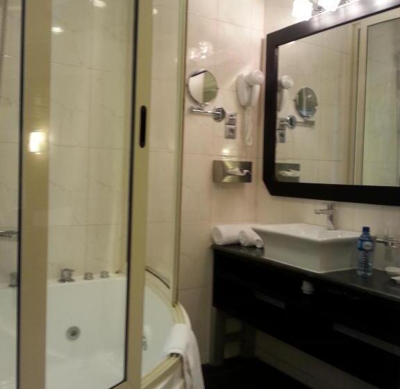 سوئیت 2 خوابه, Benin Royal