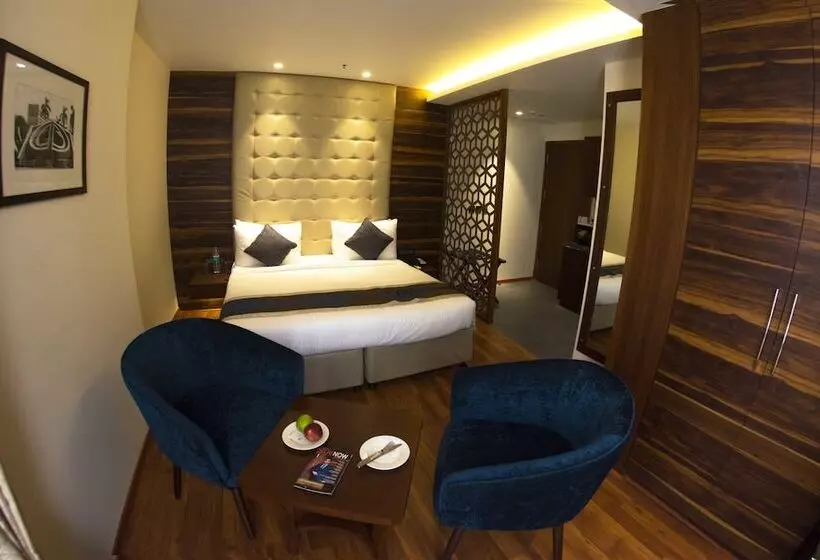 Deluxe-huone, Connaught Royale