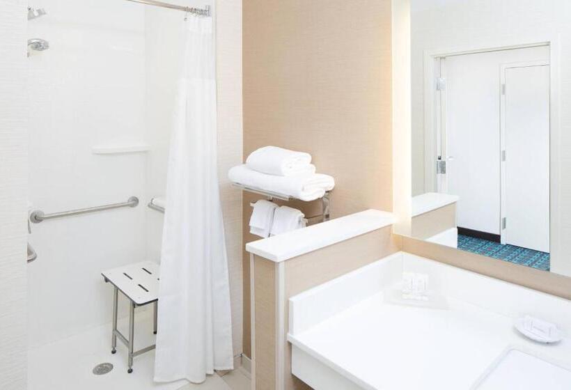 جناح لذوى الاحتياجات الخاصة, Fairfield Inn & Suites By Marriott Savannah Downtown Historic District