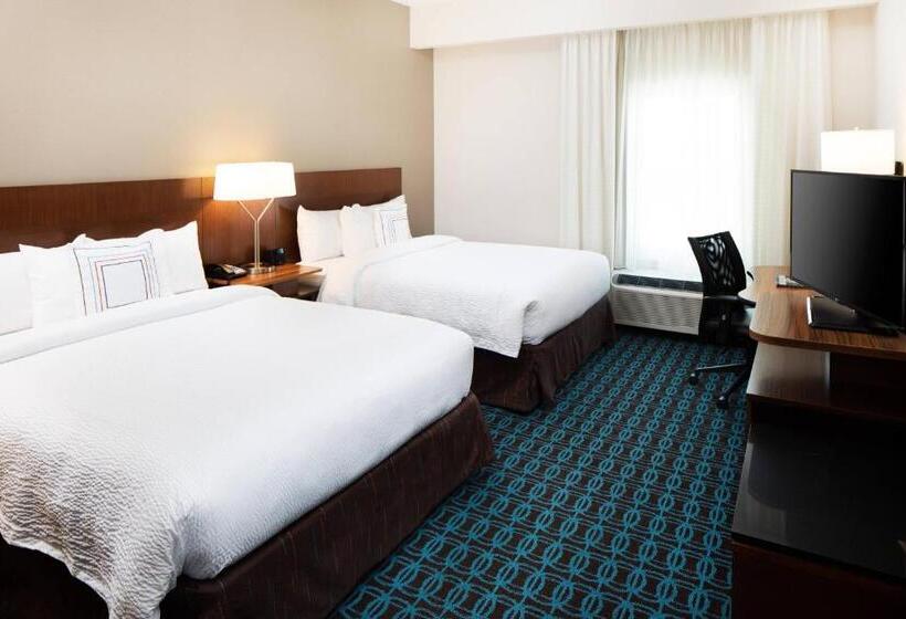 Номер Стандарт, Fairfield Inn & Suites By Marriott Savannah Downtown Historic District