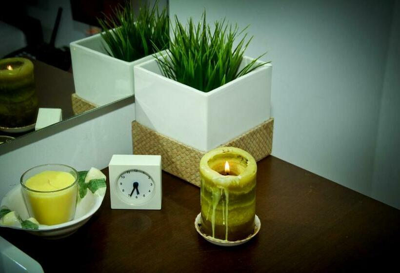 디럭스 룸, Heladiv