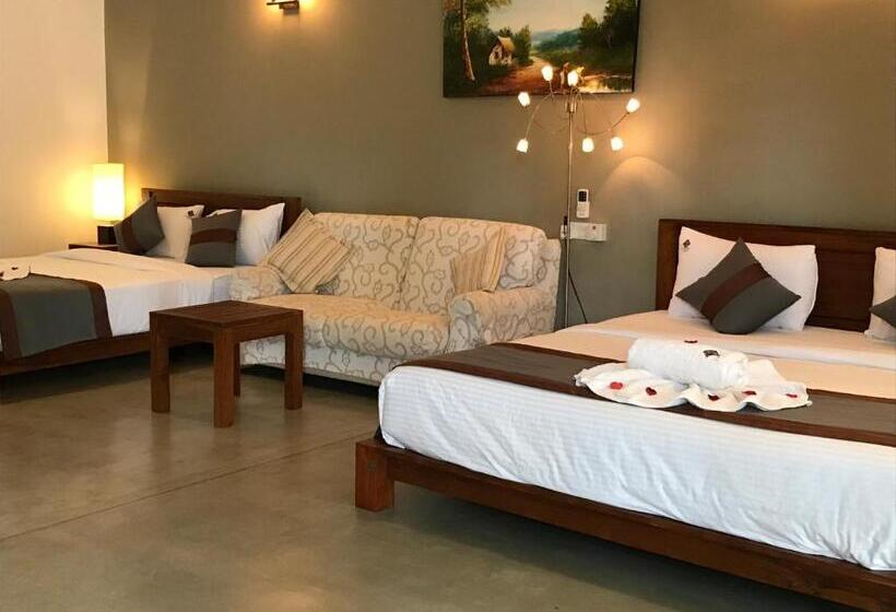 수피리어 패밀리 룸, Heladiv