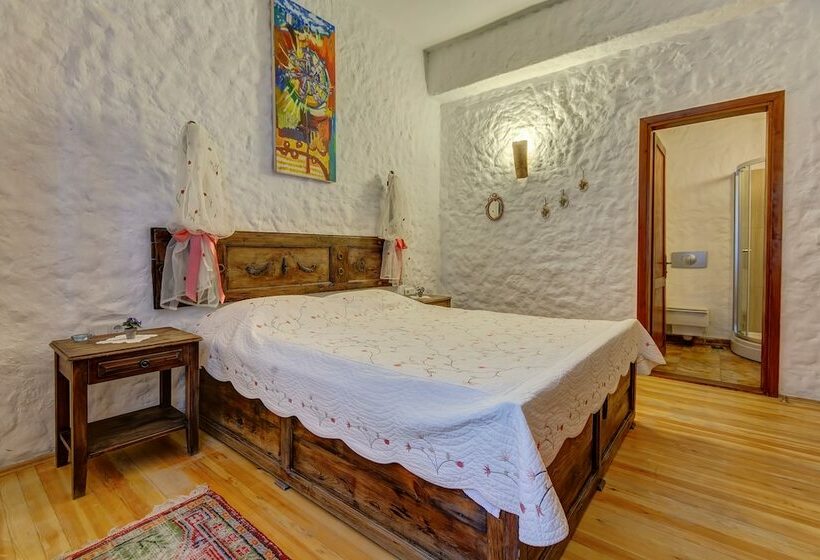 Standard Szoba, Lale Lodge