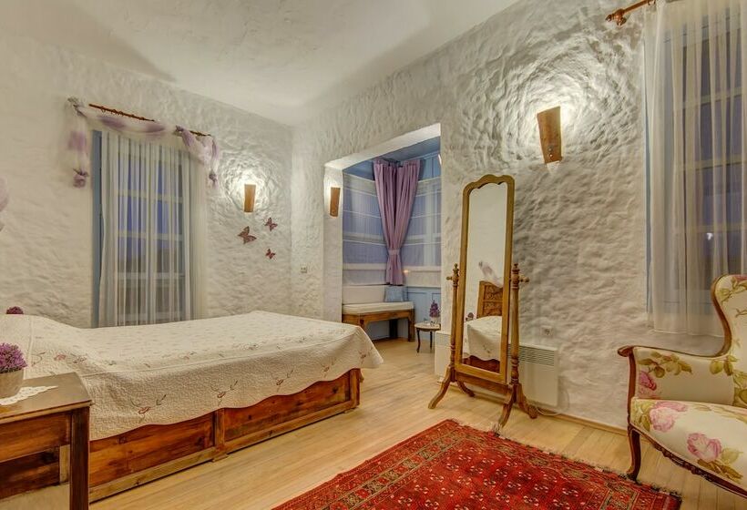 Deluxe Szoba, Lale Lodge