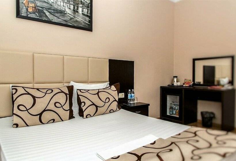 اتاق استاندارد, Marton Rokossovskogo