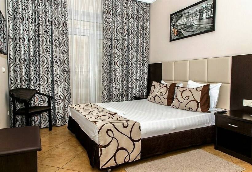 اتاق استاندارد, Marton Rokossovskogo