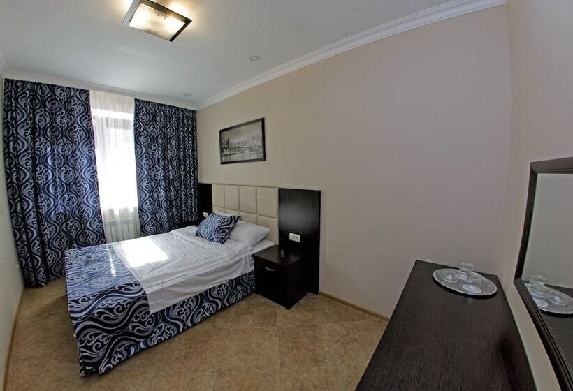 اتاق استاندارد, Marton Rokossovskogo