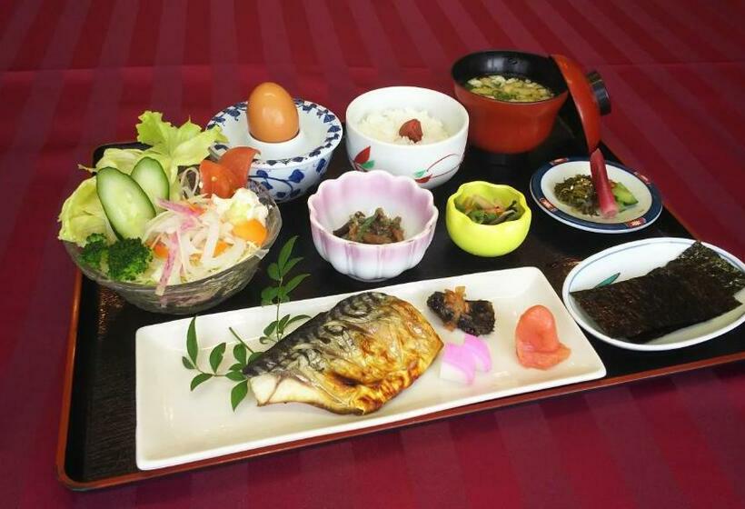 غرفة قياسية, Socia