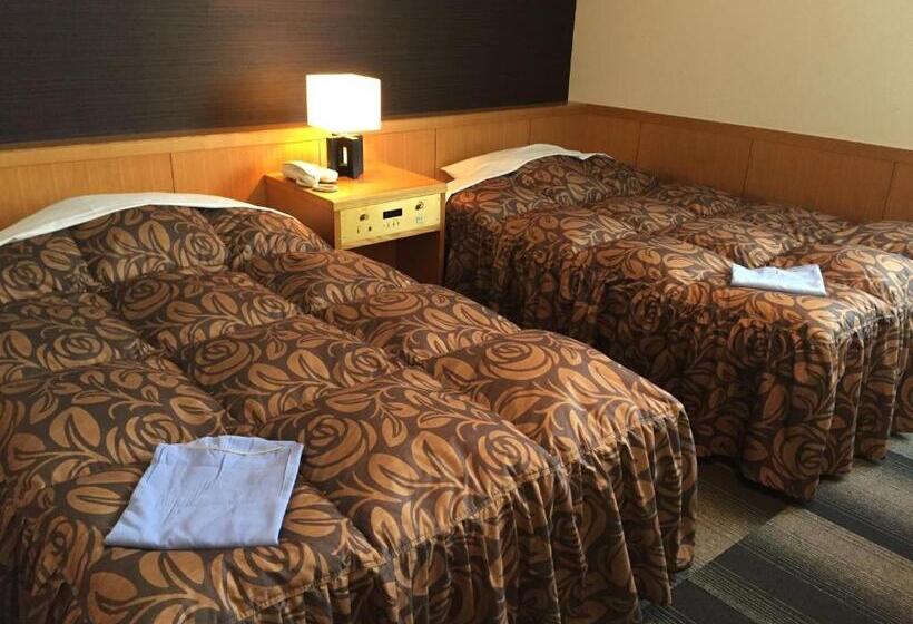 غرفة قياسية, Socia