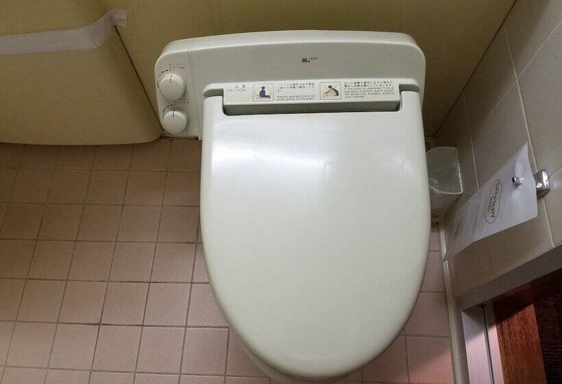 غرفة قياسية, Socia