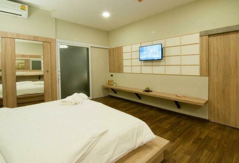 جناح مزوَّد بشرفة, The Zenith Residence