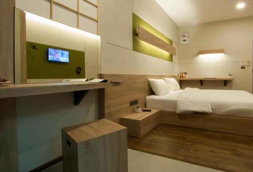 غرفة قياسية, The Zenith Residence