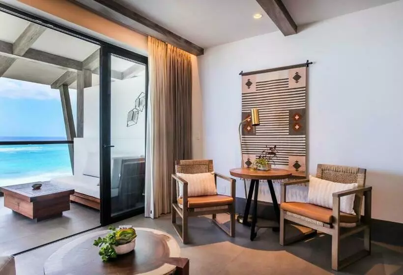 ルームシェアのワンベッド, Unico Hotel Riviera Maya Adults Only