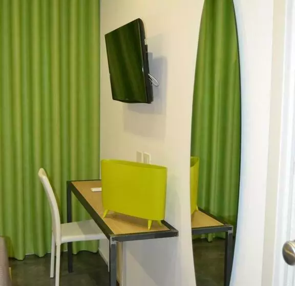 اتاق لوکس یک تخته, Abraxia Guest House