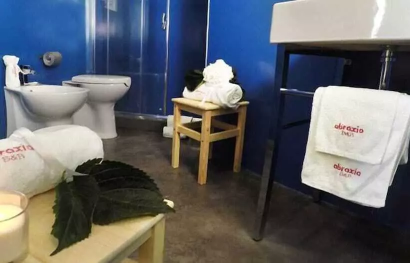 اتاق استاندارد, Abraxia Guest House