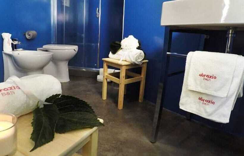 חדר סופריור לשלושה, Abraxia Guest House