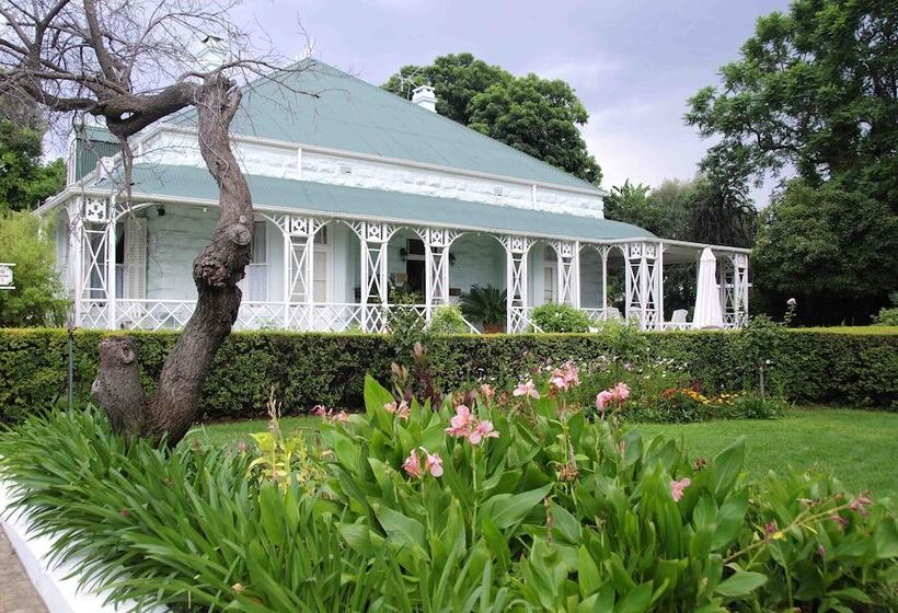 اتاق استاندارد, Adley House