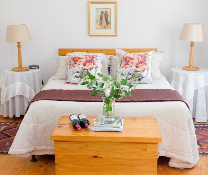 اتاق استاندارد, Adley House