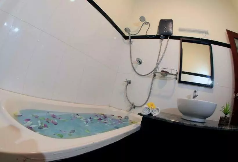 デラックスルーム, Safari Lodge Yala
