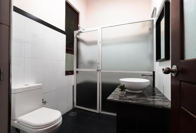 デラックスルーム, Safari Lodge Yala