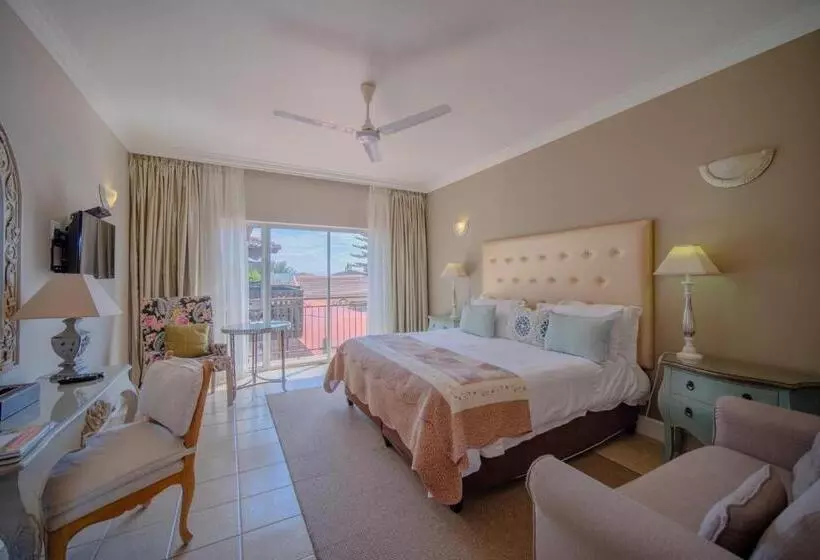 Perhehuone, The Mandyville Jeffreys Bay