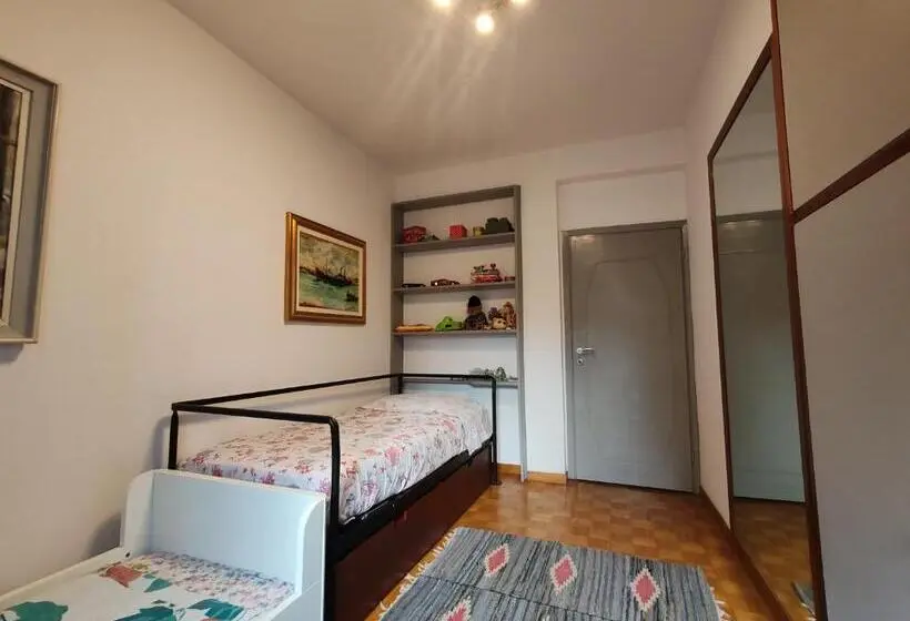 اتاق خانوادگی با چشم‌انداز باغ, B&b La Taverna Di Mulinetti
