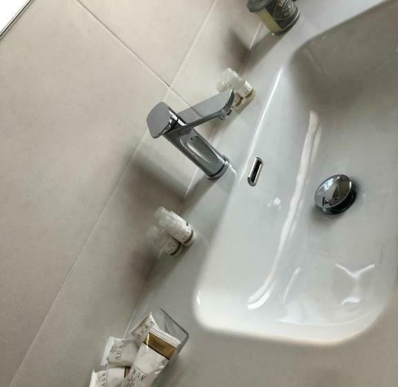 Chambre Deluxe King Size, R&b Midora