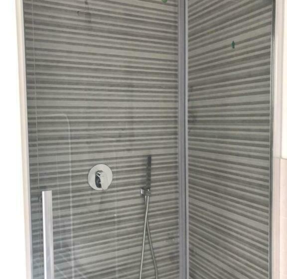 Chambre Standard Lit King Size, R&b Midora