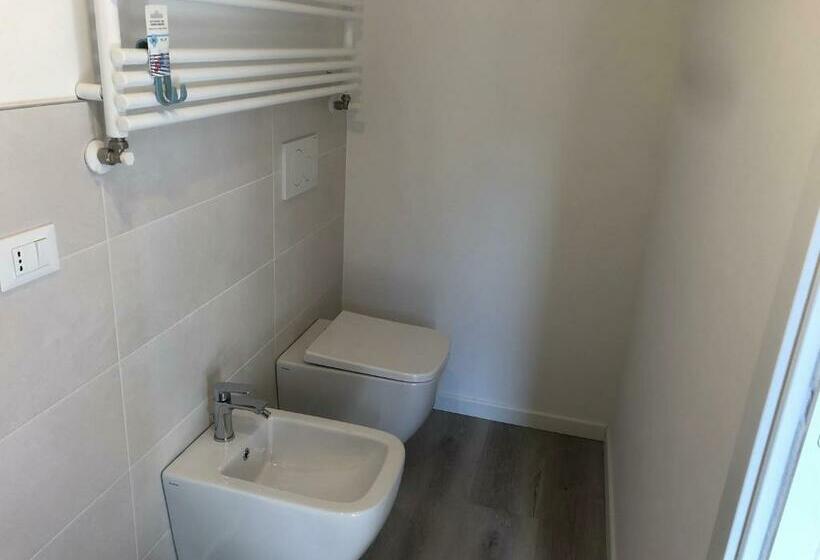 Chambre Standard Lit King Size, R&b Midora