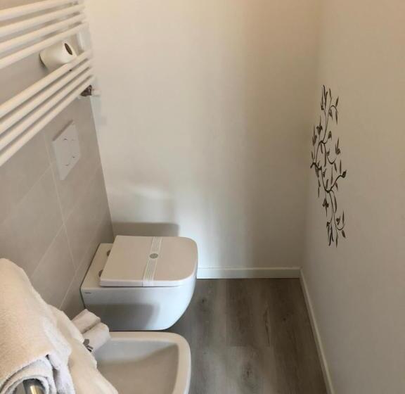 Chambre Standard Lit King Size, R&b Midora