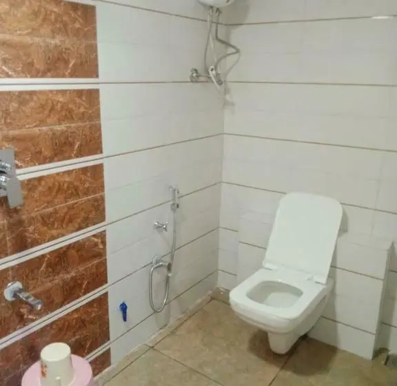 Classic Kolmen Hengen Huone, Rk Villa
