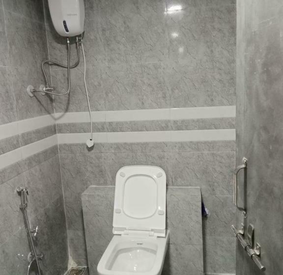 غرفة عائلية, Rk Villa