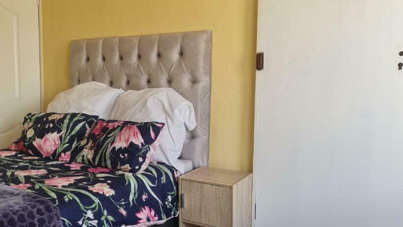 غرفة قياسية, Ojong S Guesthouse Kraaifontein   Eikendel